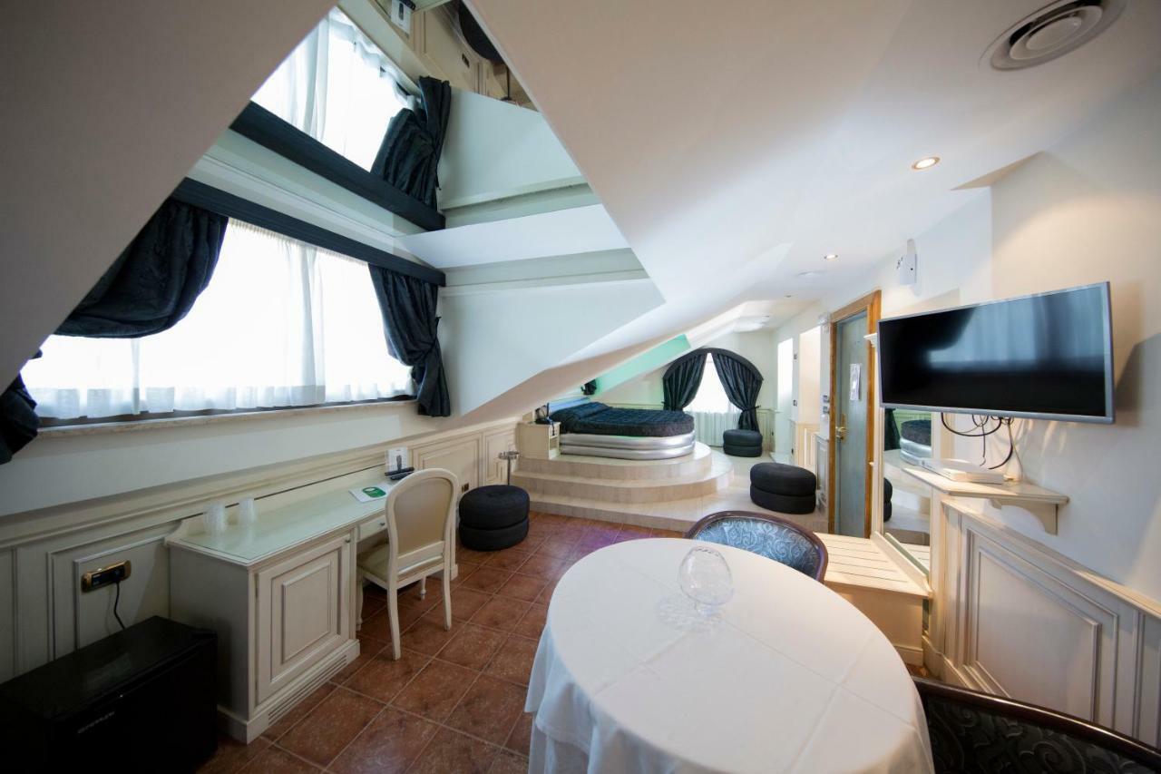 Mancini Park Hotel Roma Esterno foto